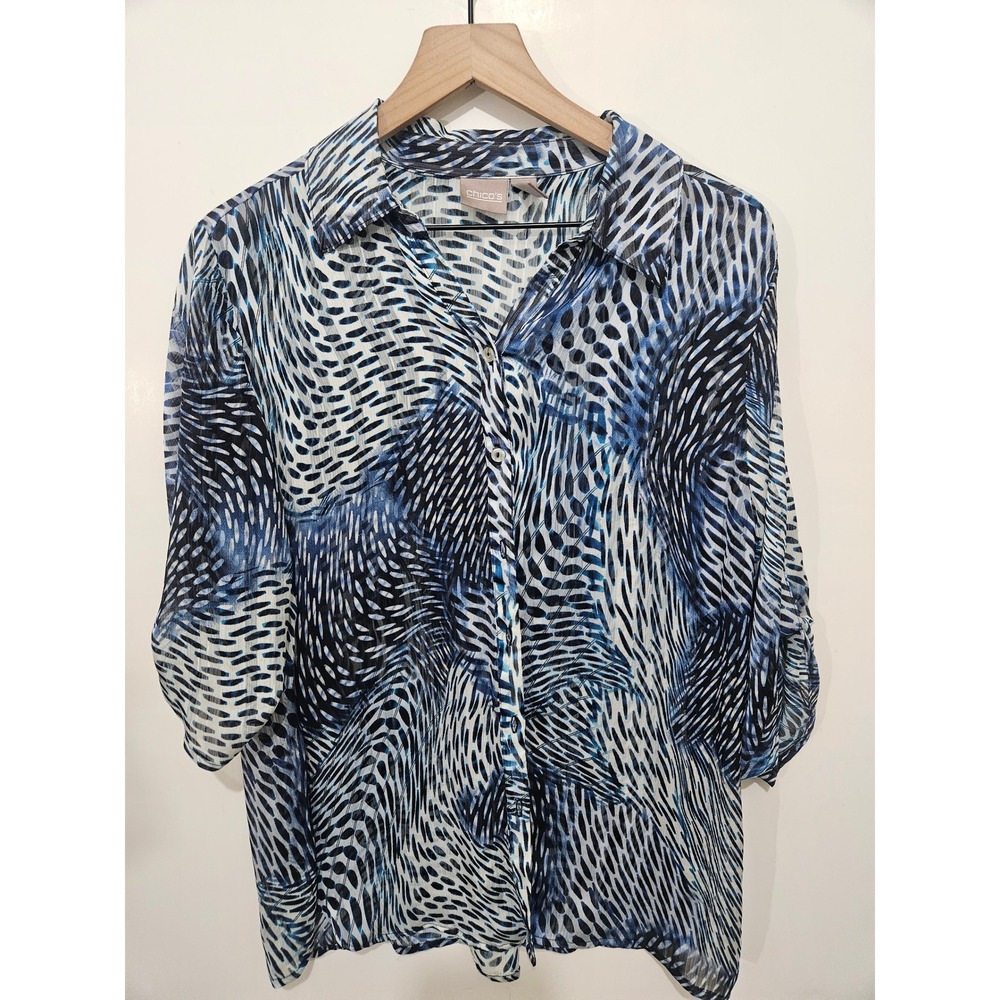 Chicos Blue White Abstract Animal Print Roll Tab Sleeve Button Down Shirt Size 2